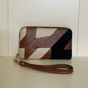 Fossil Patchwork Leather Wristlet in Brown, Black & Cream